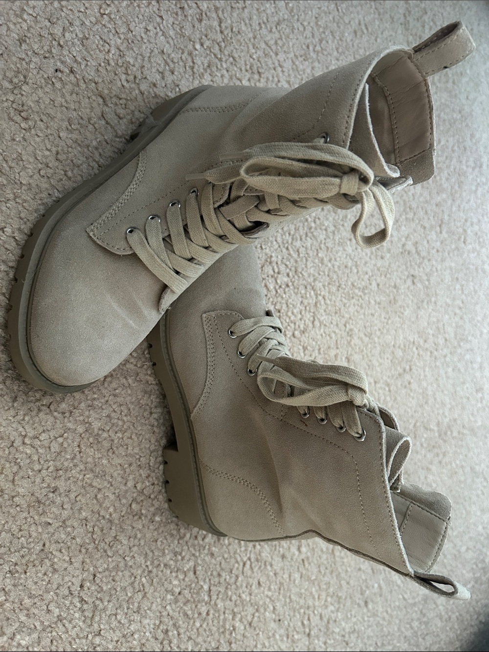 STEVE MADDEN: Women's Lace-Up Suede Combat Boots - Beige - Picture 3 of 6